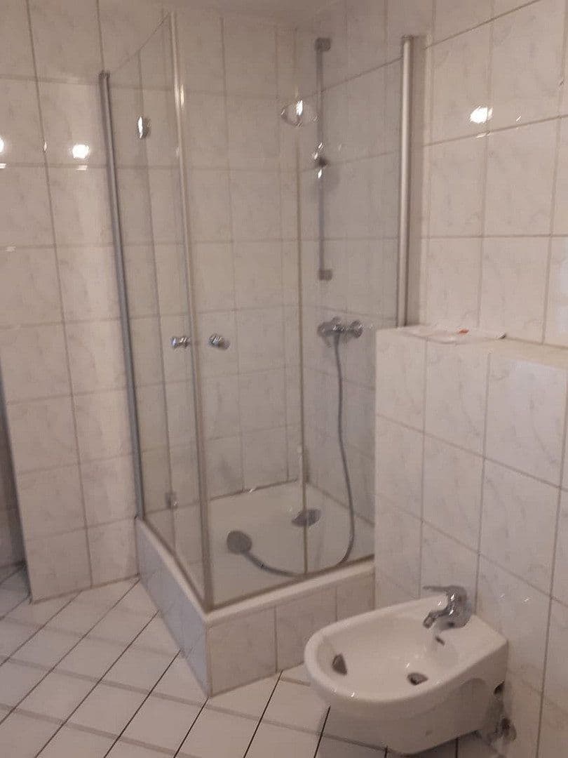 Pronájem bytu 3+1 102 m², Hattingerstr. 574, Bochum, Severní Porýní-Vestfálsko Pronájem bytu 3+1 102 m², Hattingerstr. 574, Bochum, Severní Porýní-Vestfálsko