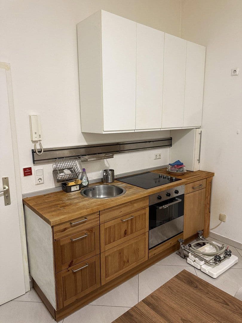 Pronájem bytu 1+1 40 m², Krefelder Str. 97, Köln, Severní Porýní-Vestfálsko Pronájem bytu 1+1 40 m², Krefelder Str. 97, Köln, Severní Porýní-Vestfálsko