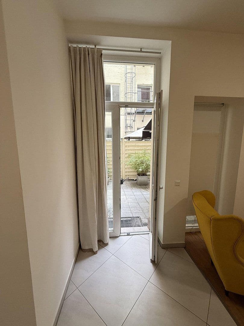 Pronájem bytu 1+1 40 m², Krefelder Str. 97, Köln, Severní Porýní-Vestfálsko Pronájem bytu 1+1 40 m², Krefelder Str. 97, Köln, Severní Porýní-Vestfálsko