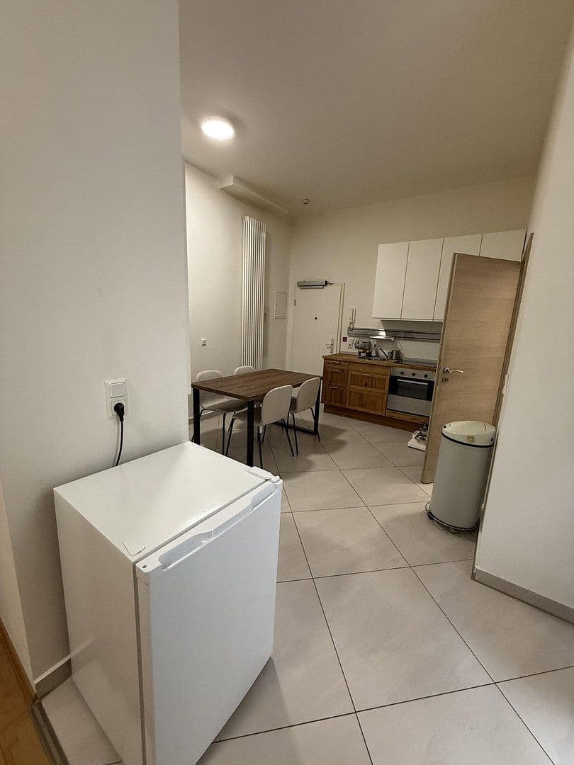 Pronájem bytu 1+1 40 m², Krefelder Str. 97, Köln, Severní Porýní-Vestfálsko Pronájem bytu 1+1 40 m², Krefelder Str. 97, Köln, Severní Porýní-Vestfálsko