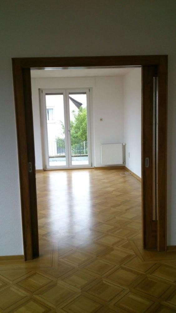 Prodej domu 223 m², pozemek 1.074 m², Bad Neustadt an der Saale, Bavorsko Prodej domu 223 m², pozemek 1.074 m², Bad Neustadt an der Saale, Bavorsko