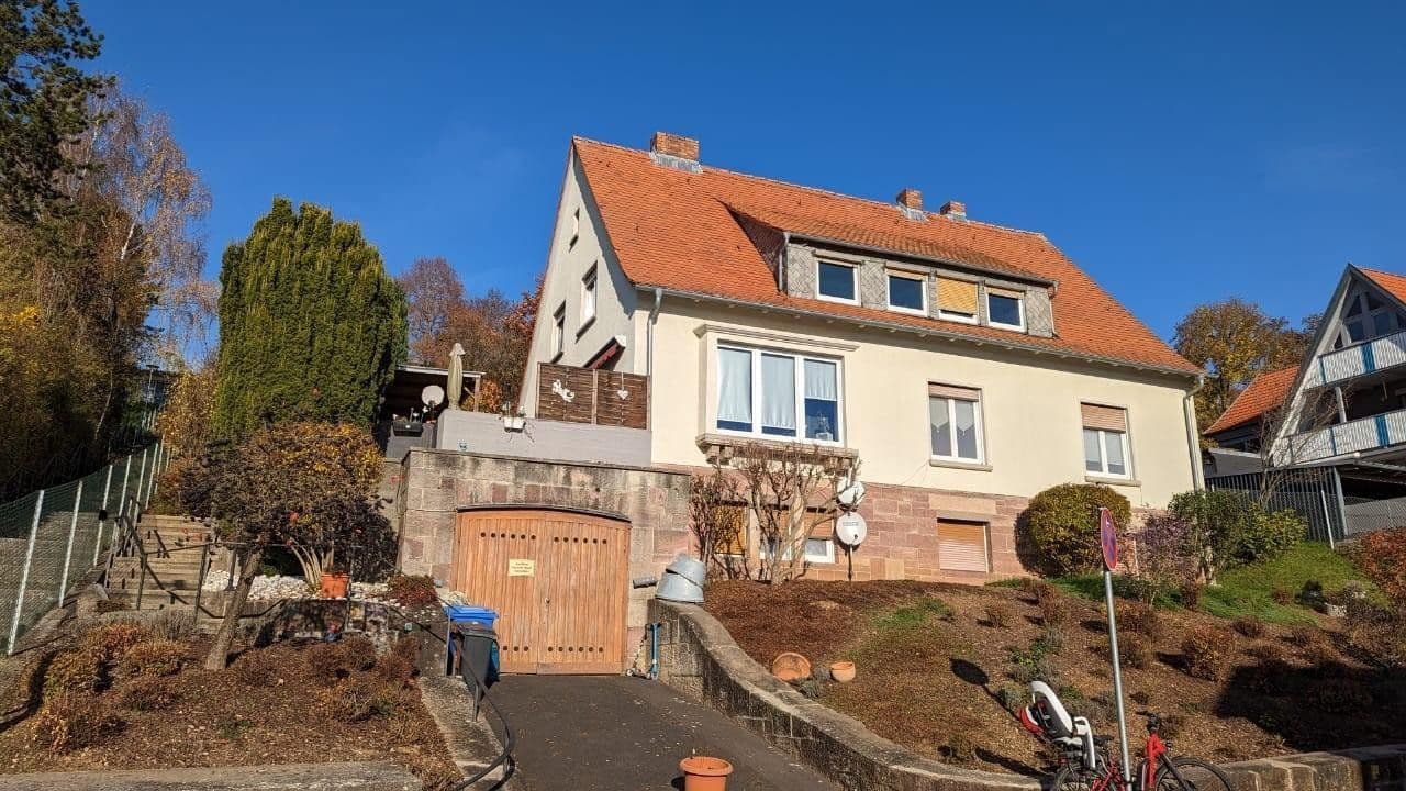 Prodej domu 223 m², pozemek 1.074 m², Bad Neustadt an der Saale, Bavorsko Prodej domu 223 m², pozemek 1.074 m², Bad Neustadt an der Saale, Bavorsko