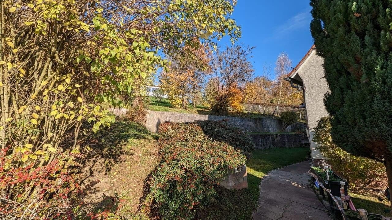 Prodej domu 223 m², pozemek 1.074 m², Bad Neustadt an der Saale, Bavorsko Prodej domu 223 m², pozemek 1.074 m², Bad Neustadt an der Saale, Bavorsko