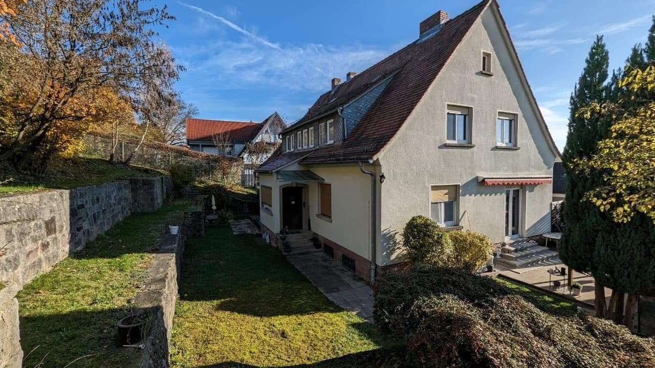 Prodej domu 223 m², pozemek 1.074 m², Bad Neustadt an der Saale, Bavorsko Prodej domu 223 m², pozemek 1.074 m², Bad Neustadt an der Saale, Bavorsko