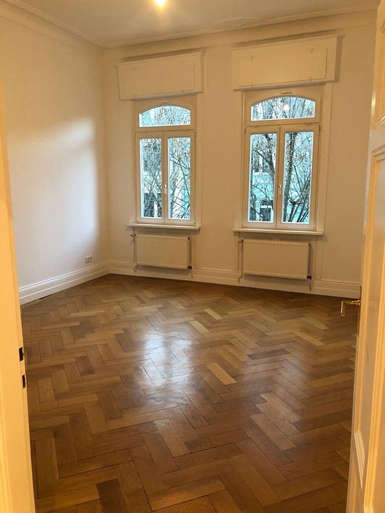 Pronájem bytu 5+1 125 m², Wiesbaden, Hessen Pronájem bytu 5+1 125 m², Wiesbaden, Hessen