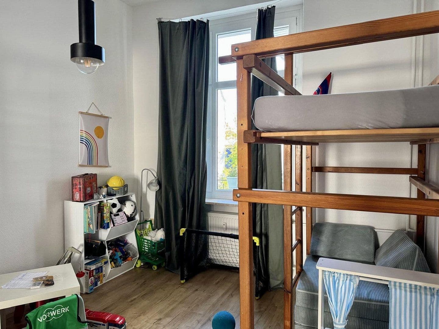 Pronájem bytu 4+1 100 m², Stieglitzstr., Wuppertal, Severní Porýní-Vestfálsko Pronájem bytu 4+1 100 m², Stieglitzstr., Wuppertal, Severní Porýní-Vestfálsko