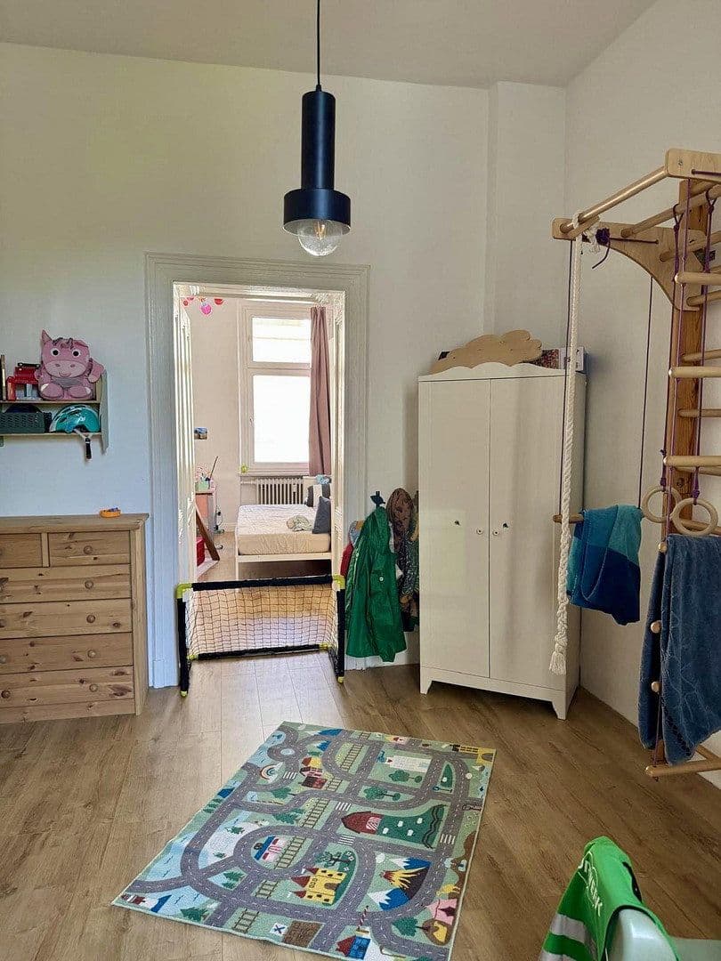 Pronájem bytu 4+1 100 m², Stieglitzstr., Wuppertal, Severní Porýní-Vestfálsko Pronájem bytu 4+1 100 m², Stieglitzstr., Wuppertal, Severní Porýní-Vestfálsko