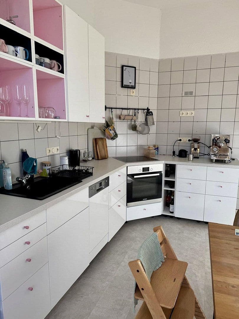 Pronájem bytu 4+1 100 m², Stieglitzstr., Wuppertal, Severní Porýní-Vestfálsko Pronájem bytu 4+1 100 m², Stieglitzstr., Wuppertal, Severní Porýní-Vestfálsko