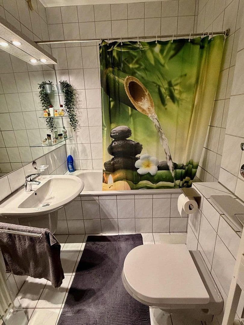 Pronájem bytu 4+1 93 m², Berliner Ring 40, Burgdorf, Dolní Sasko Pronájem bytu 4+1 93 m², Berliner Ring 40, Burgdorf, Dolní Sasko