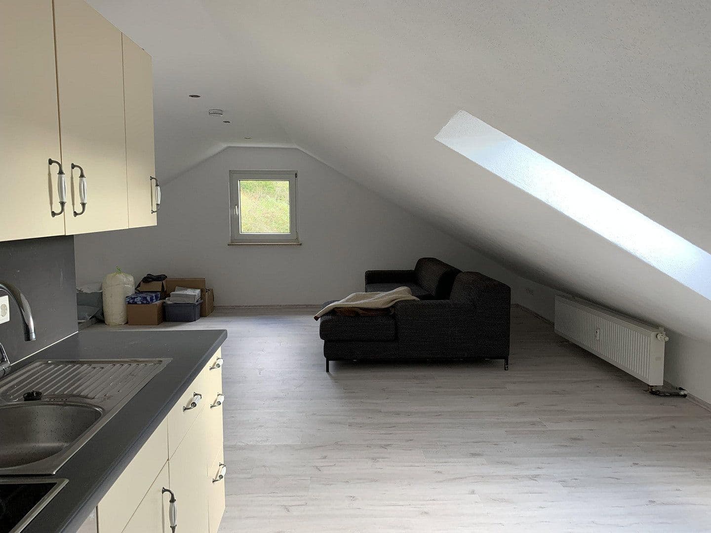 Pronájem bytu 1+1 50 m², Schwanfeld, Bavorsko Pronájem bytu 1+1 50 m², Schwanfeld, Bavorsko