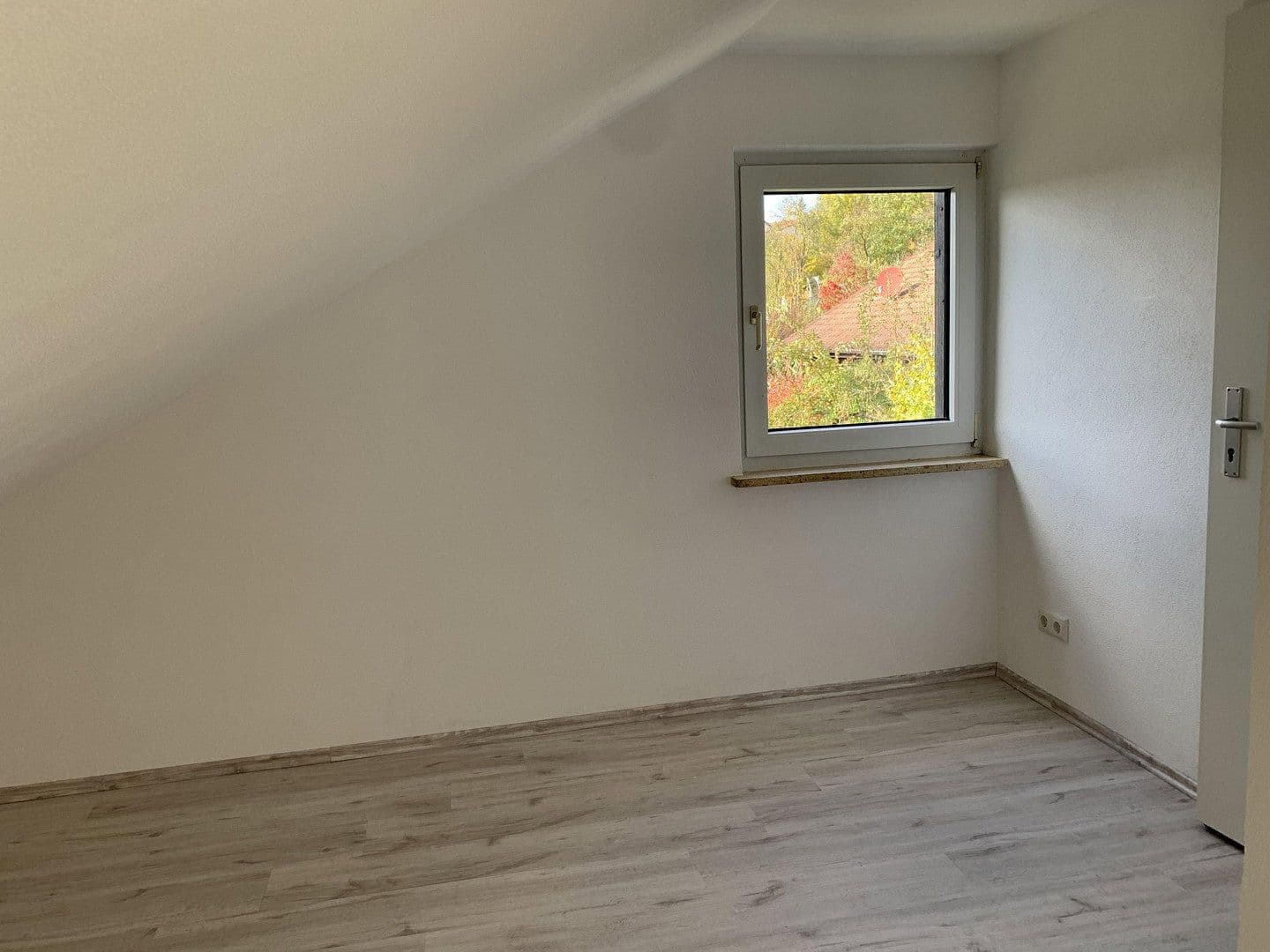 Pronájem bytu 1+1 50 m², Schwanfeld, Bavorsko Pronájem bytu 1+1 50 m², Schwanfeld, Bavorsko