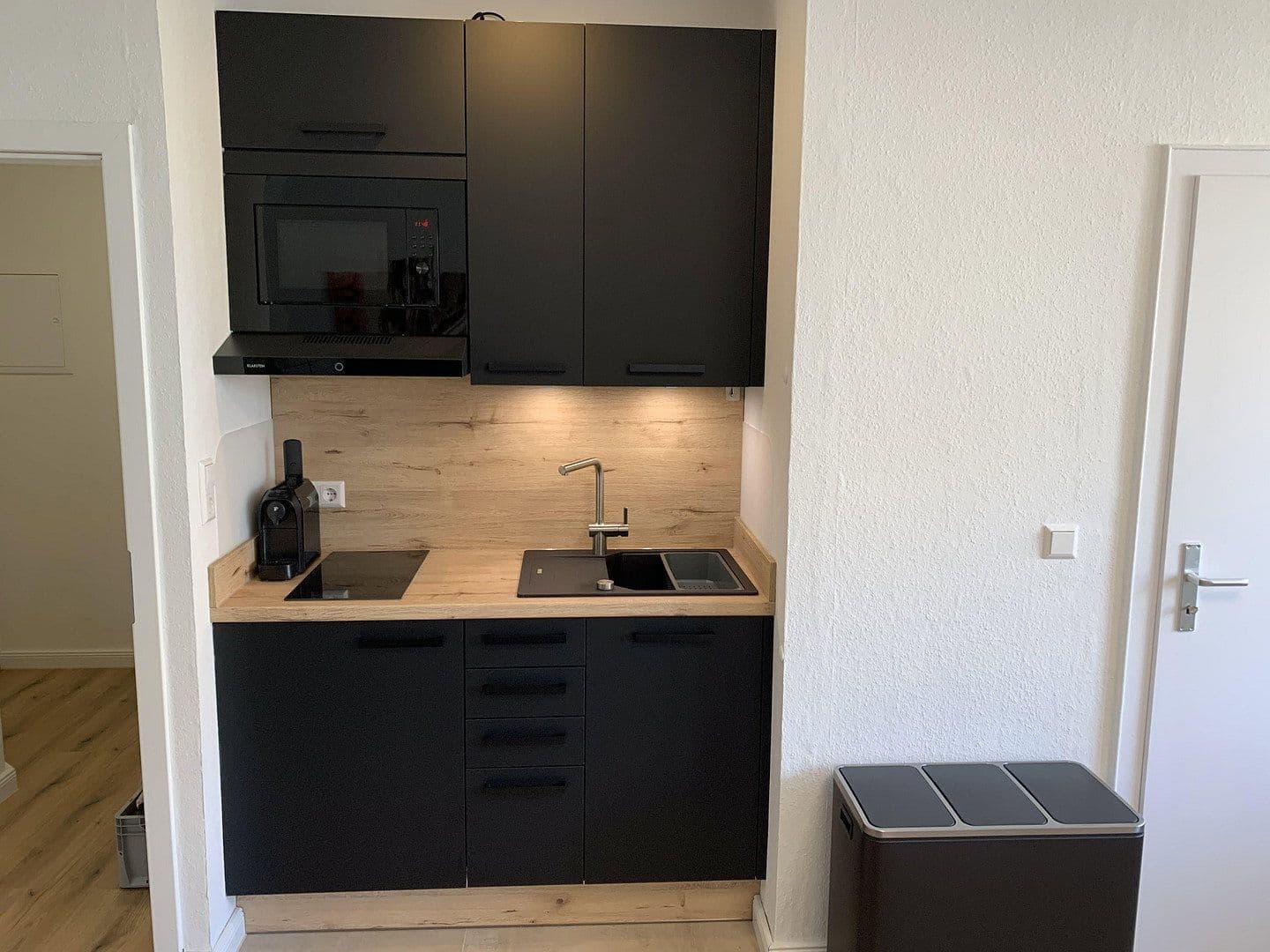 Pronájem bytu 2+1 30 m², Bussilliatweg 14, Hannover, Dolní Sasko Pronájem bytu 2+1 30 m², Bussilliatweg 14, Hannover, Dolní Sasko