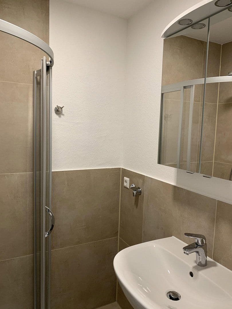 Pronájem bytu 2+1 30 m², Bussilliatweg 14, Hannover, Dolní Sasko Pronájem bytu 2+1 30 m², Bussilliatweg 14, Hannover, Dolní Sasko