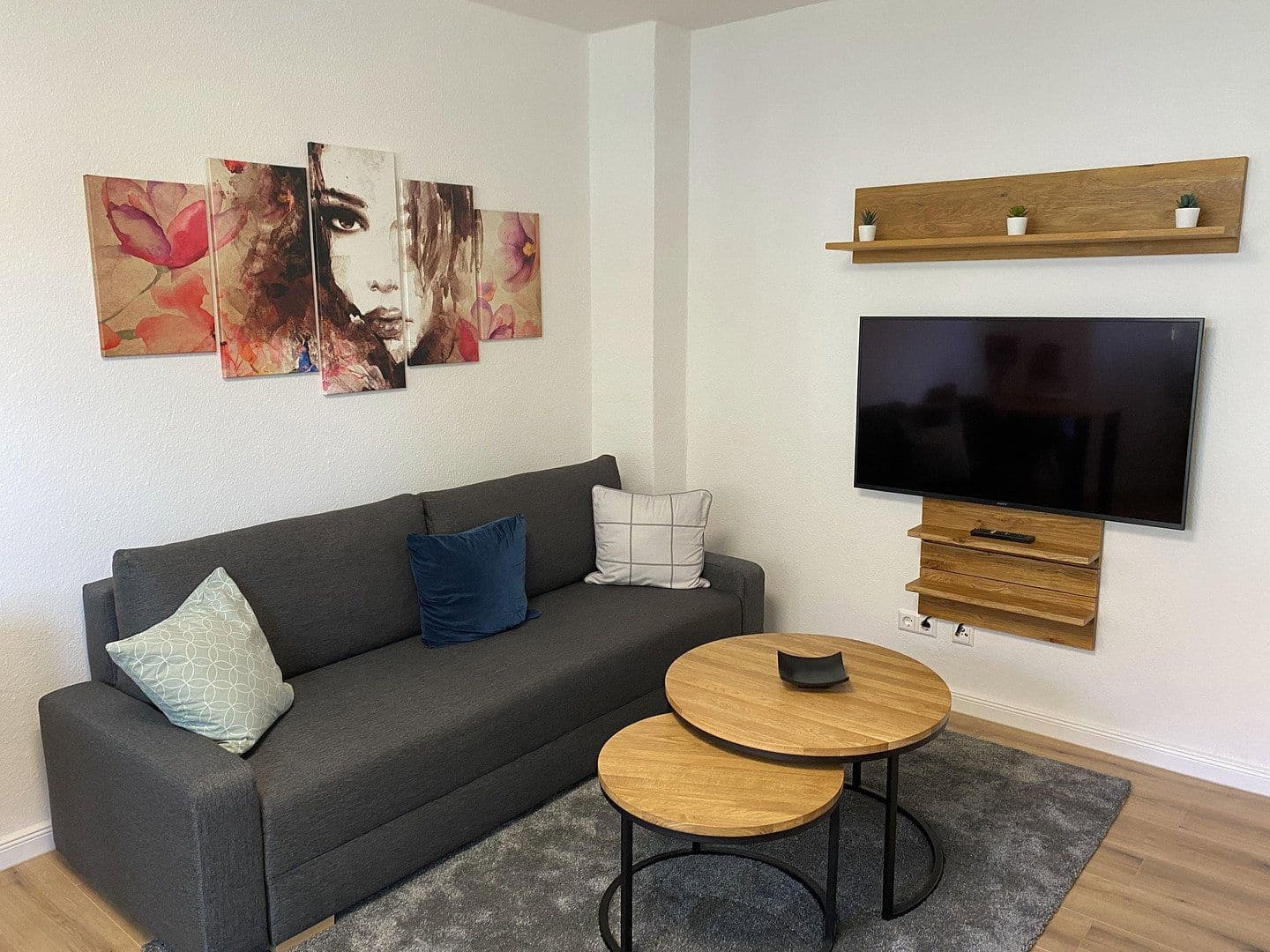Pronájem bytu 2+1 30 m², Bussilliatweg 14, Hannover, Dolní Sasko Pronájem bytu 2+1 30 m², Bussilliatweg 14, Hannover, Dolní Sasko