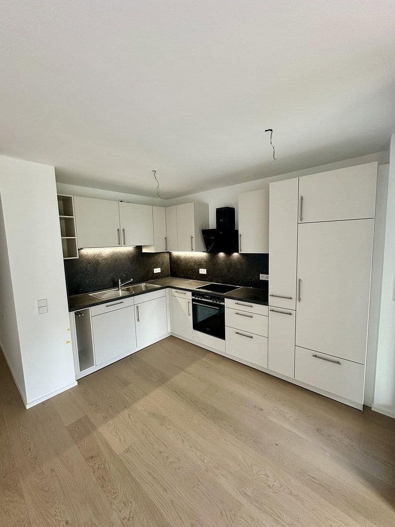 Pronájem bytu 3+1 68 m², Bellingweg 24, Stuttgart, Bádensko-Württembersko Pronájem bytu 3+1 68 m², Bellingweg 24, Stuttgart, Bádensko-Württembersko