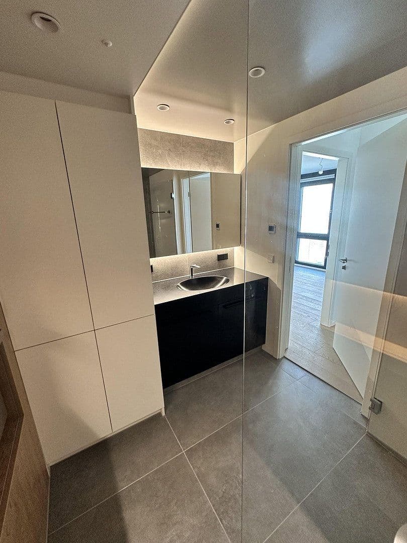Pronájem bytu 3+1 68 m², Bellingweg 24, Stuttgart, Bádensko-Württembersko Pronájem bytu 3+1 68 m², Bellingweg 24, Stuttgart, Bádensko-Württembersko