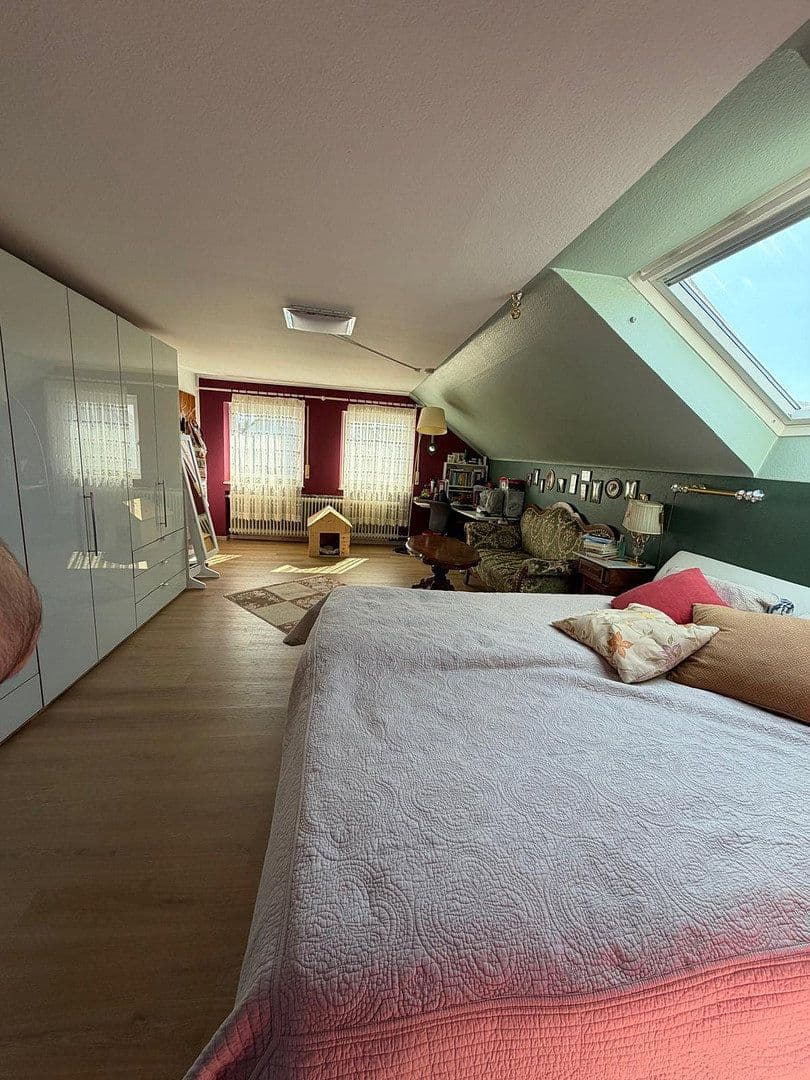 Pronájem domu 140 m², pozemek 290 m², Bubenreuth, Bavorsko Pronájem domu 140 m², pozemek 290 m², Bubenreuth, Bavorsko