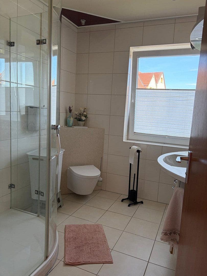 Pronájem domu 140 m², pozemek 290 m², Bubenreuth, Bavorsko Pronájem domu 140 m², pozemek 290 m², Bubenreuth, Bavorsko
