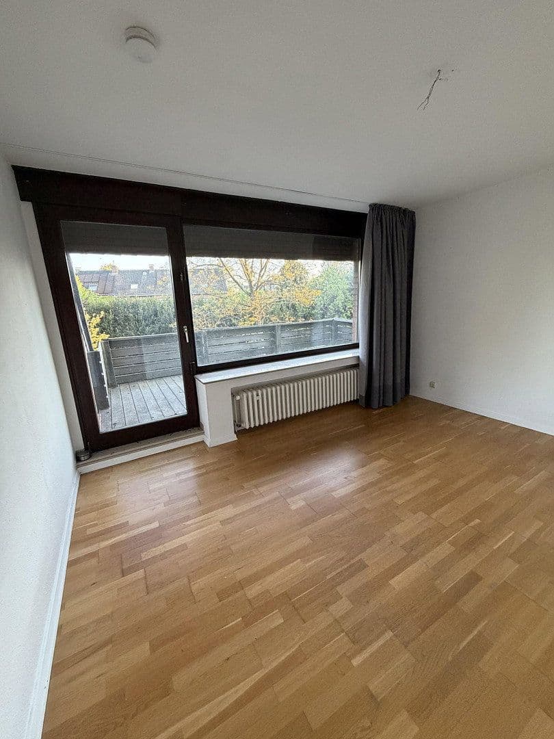 Prodej domu 337 m², pozemek 782 m², An der Lilie 33, Ratingen, Severní Porýní-Vestfálsko Prodej domu 337 m², pozemek 782 m², An der Lilie 33, Ratingen, Severní Porýní-Vestfálsko