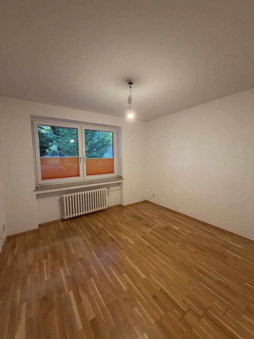 Prodej domu 337 m², pozemek 782 m², An der Lilie 33, Ratingen, Severní Porýní-Vestfálsko Prodej domu 337 m², pozemek 782 m², An der Lilie 33, Ratingen, Severní Porýní-Vestfálsko
