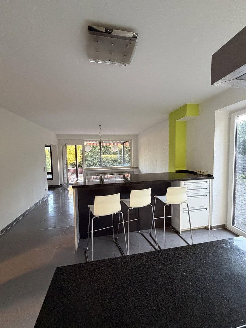 Prodej domu 337 m², pozemek 782 m², An der Lilie 33, Ratingen, Severní Porýní-Vestfálsko Prodej domu 337 m², pozemek 782 m², An der Lilie 33, Ratingen, Severní Porýní-Vestfálsko