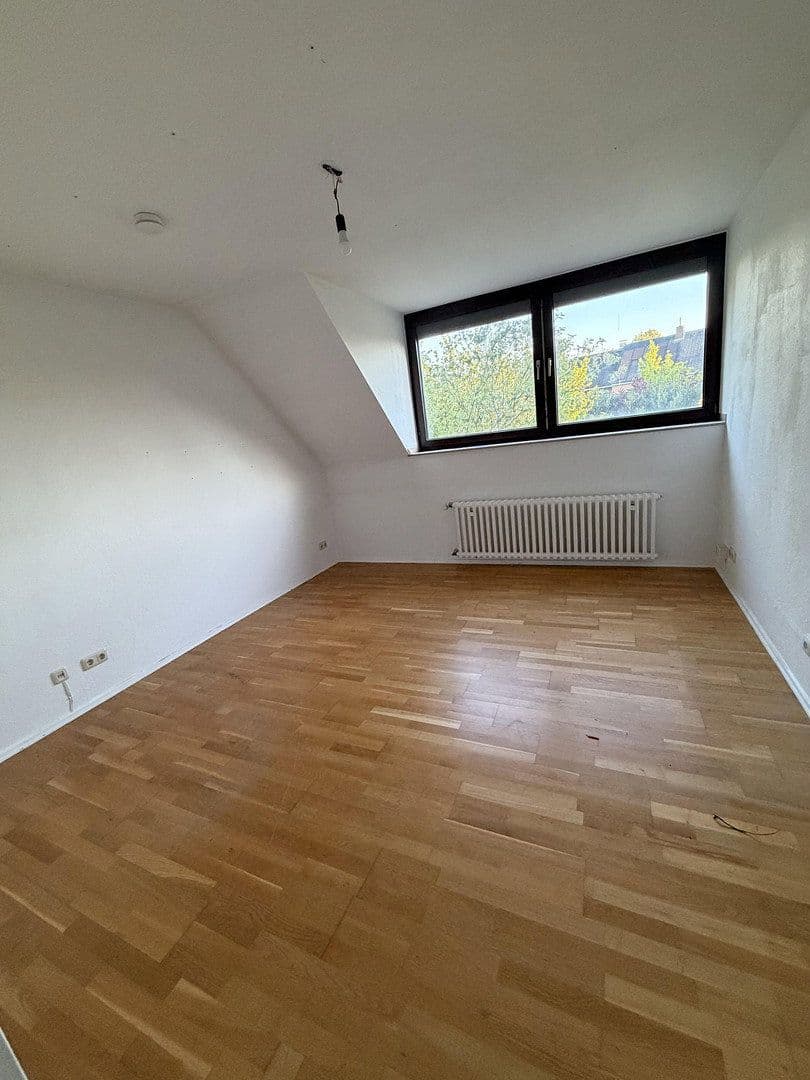 Prodej domu 337 m², pozemek 782 m², An der Lilie 33, Ratingen, Severní Porýní-Vestfálsko Prodej domu 337 m², pozemek 782 m², An der Lilie 33, Ratingen, Severní Porýní-Vestfálsko