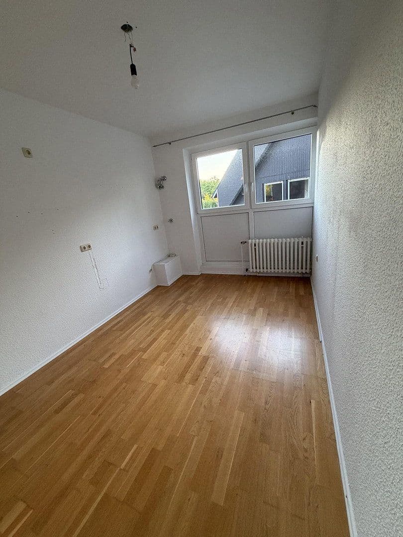 Prodej domu 337 m², pozemek 782 m², An der Lilie 33, Ratingen, Severní Porýní-Vestfálsko Prodej domu 337 m², pozemek 782 m², An der Lilie 33, Ratingen, Severní Porýní-Vestfálsko