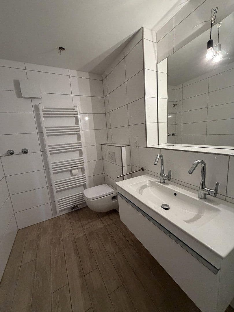 Prodej domu 337 m², pozemek 782 m², An der Lilie 33, Ratingen, Severní Porýní-Vestfálsko Prodej domu 337 m², pozemek 782 m², An der Lilie 33, Ratingen, Severní Porýní-Vestfálsko