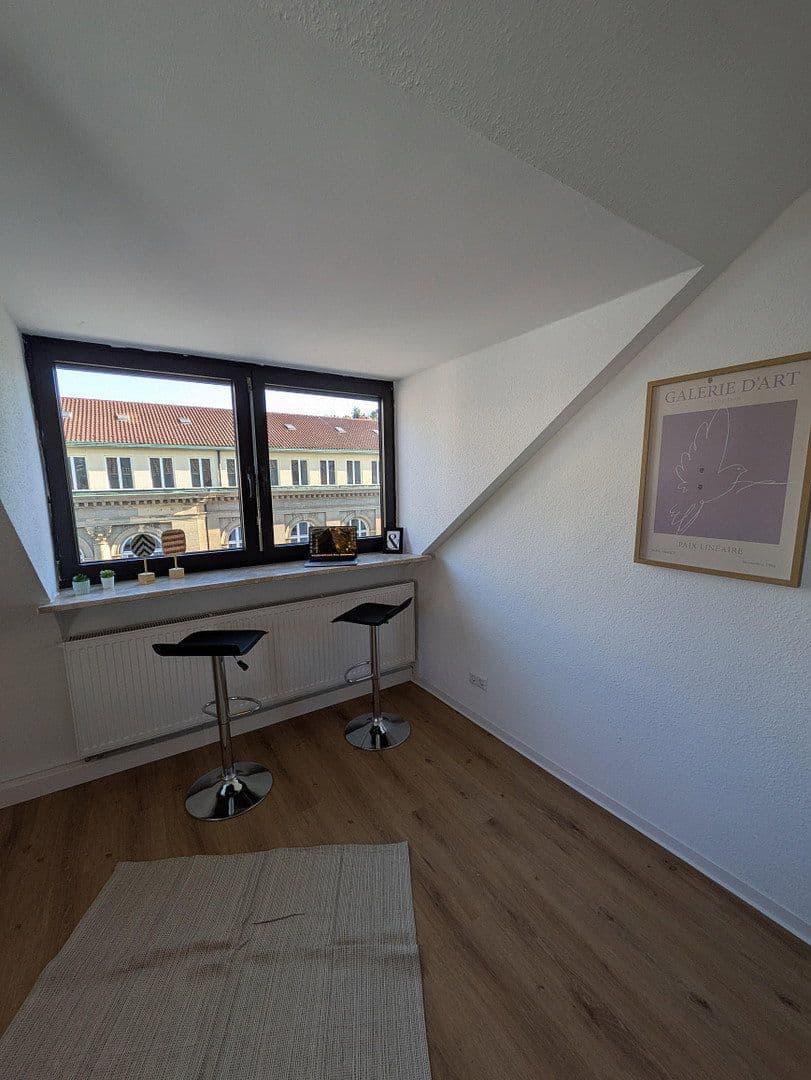 Pronájem bytu 2+1 32 m², Rotebühlstrasse 108, Stuttgart West, Bádensko-Württembersko Pronájem bytu 2+1 32 m², Rotebühlstrasse 108, Stuttgart West, Bádensko-Württembersko