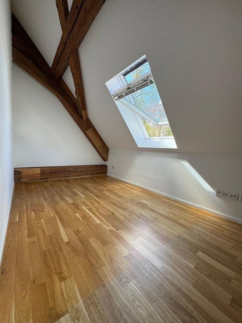 Pronájem bytu 4+1 81 m², Chemnitz, Sasko Pronájem bytu 4+1 81 m², Chemnitz, Sasko
