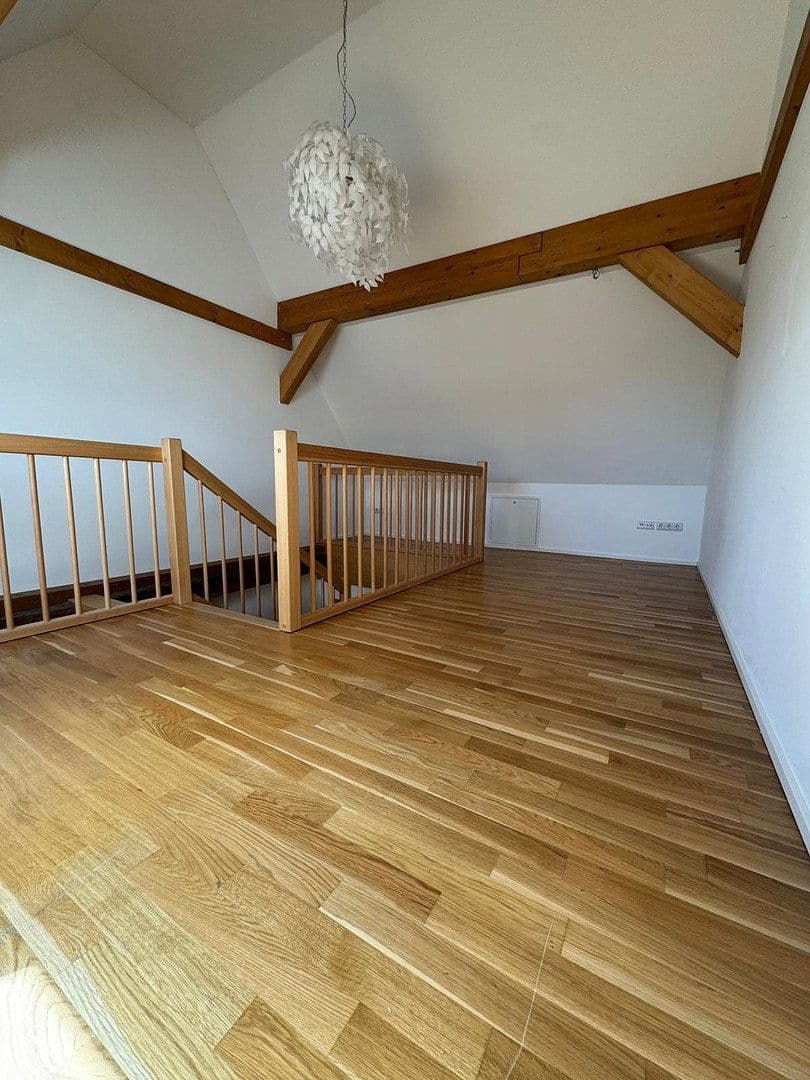 Pronájem bytu 4+1 81 m², Chemnitz, Sasko Pronájem bytu 4+1 81 m², Chemnitz, Sasko