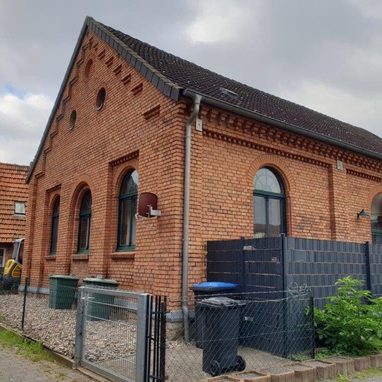 Prodej domu 130 m², pozemek 403 m², Berga, Sasko-Anhaltsko Prodej domu 130 m², pozemek 403 m², Berga, Sasko-Anhaltsko