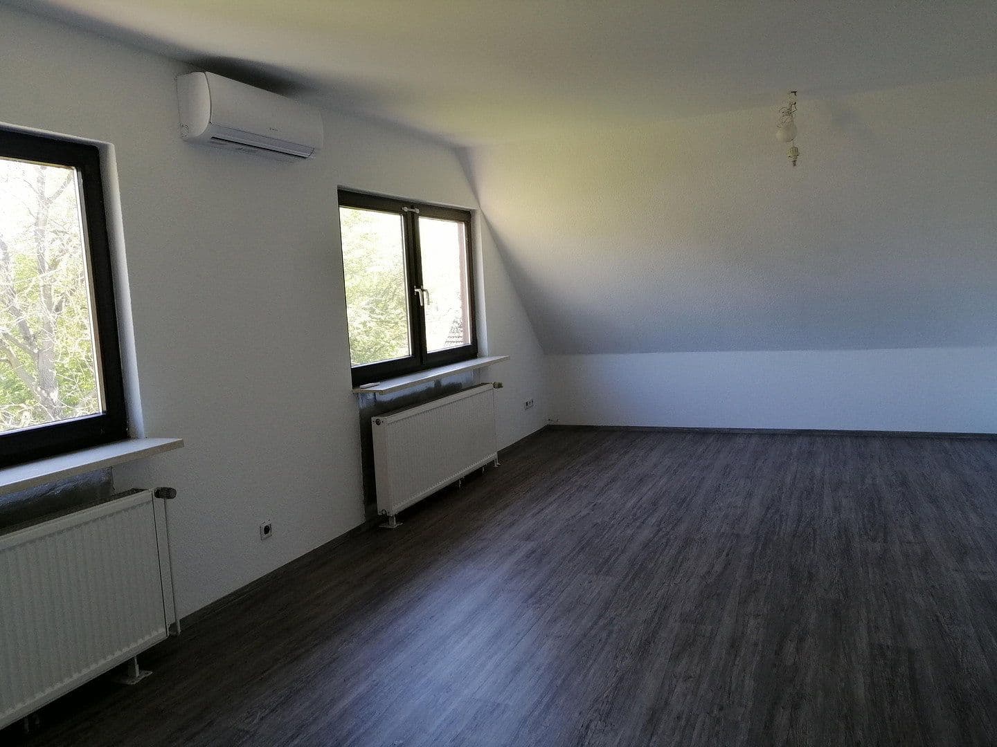 Prodej domu 160 m², pozemek 462 m², Berlin, Berlín Prodej domu 160 m², pozemek 462 m², Berlin, Berlín