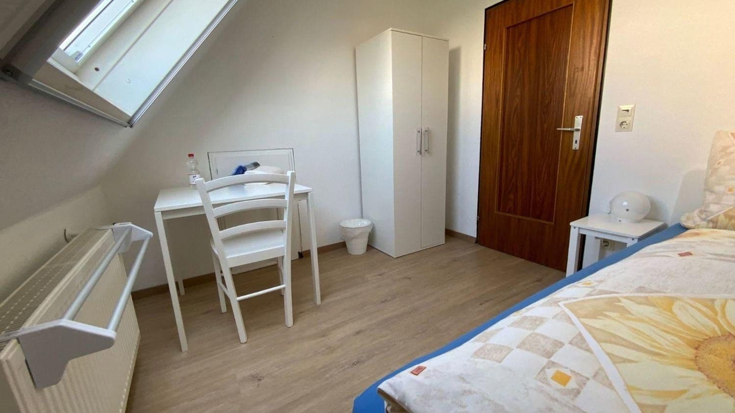 Prodej domu 256 m², pozemek 330 m², Winnenden, Bádensko-Württembersko Prodej domu 256 m², pozemek 330 m², Winnenden, Bádensko-Württembersko