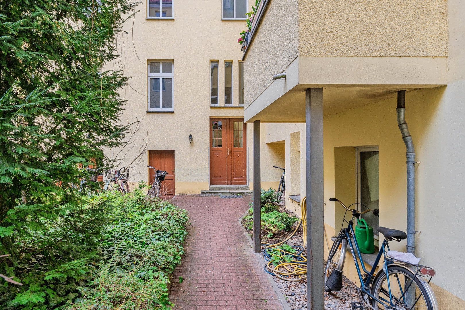 Prodej bytu 3+1 97 m², Berlin, Berlín Prodej bytu 3+1 97 m², Berlin, Berlín