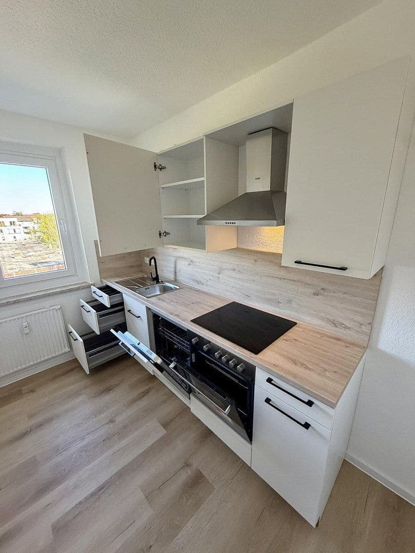 Pronájem bytu 3+1 60 m², Hans-Beimler-Str. 25, Greifswald, Mecklenburg-Vorpommern Pronájem bytu 3+1 60 m², Hans-Beimler-Str. 25, Greifswald, Mecklenburg-Vorpommern