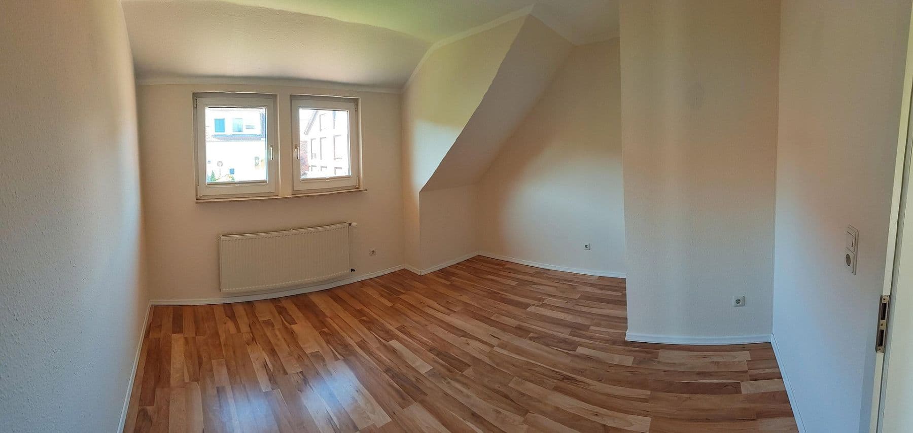 Pronájem domu 140 m², pozemek 900 m², Burgdorf, Dolní Sasko Pronájem domu 140 m², pozemek 900 m², Burgdorf, Dolní Sasko