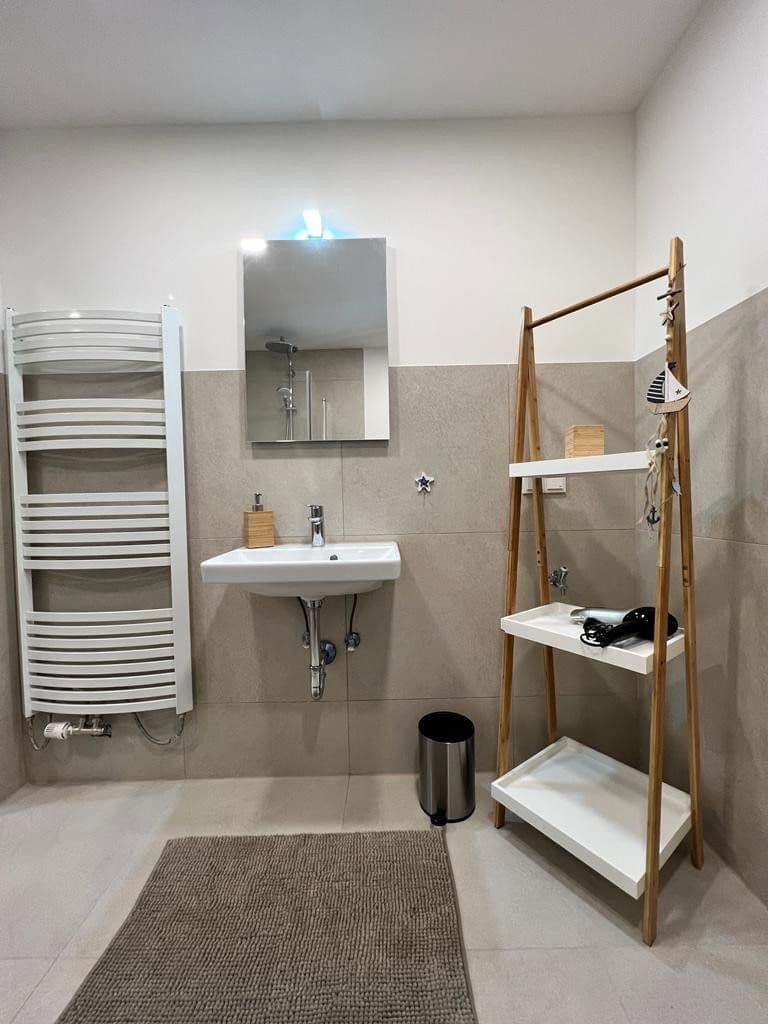 Pronájem bytu 1+1 42 m², Nürnberg, Bavorsko Pronájem bytu 1+1 42 m², Nürnberg, Bavorsko