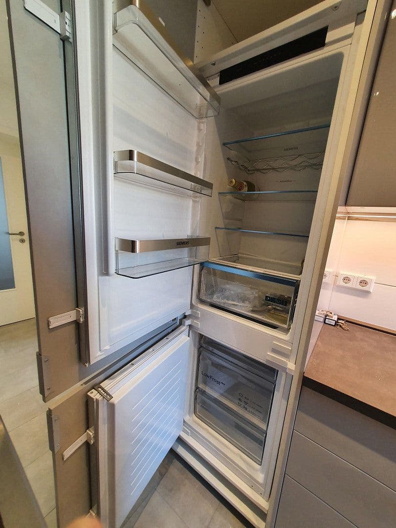 Pronájem bytu 3+1 82 m², Angerstraße 1, Hannover, Dolní Sasko Pronájem bytu 3+1 82 m², Angerstraße 1, Hannover, Dolní Sasko