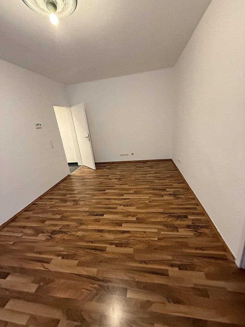 Pronájem domu 59 m², pozemek 800 m², Wiesbaden, Hessen Pronájem domu 59 m², pozemek 800 m², Wiesbaden, Hessen