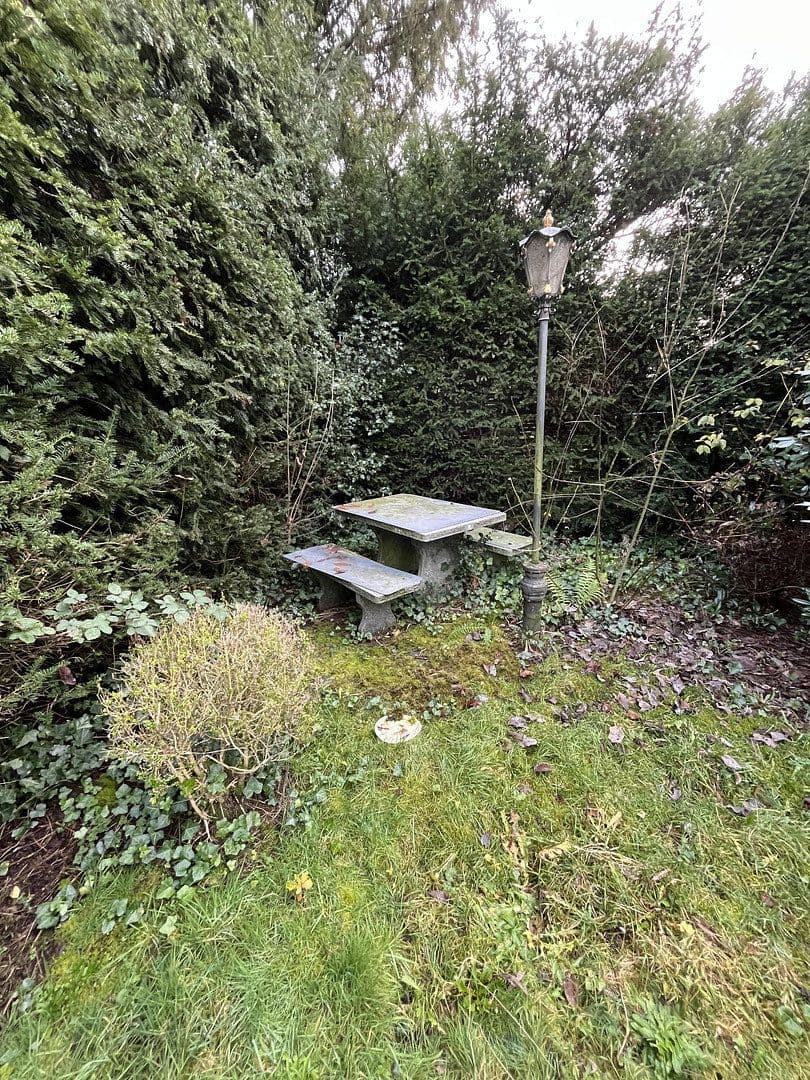 Prodej domu 220 m², pozemek 1.463 m², Königgrätzerstr. 12, Solingen, Severní Porýní-Vestfálsko Prodej domu 220 m², pozemek 1.463 m², Königgrätzerstr. 12, Solingen, Severní Porýní-Vestfálsko
