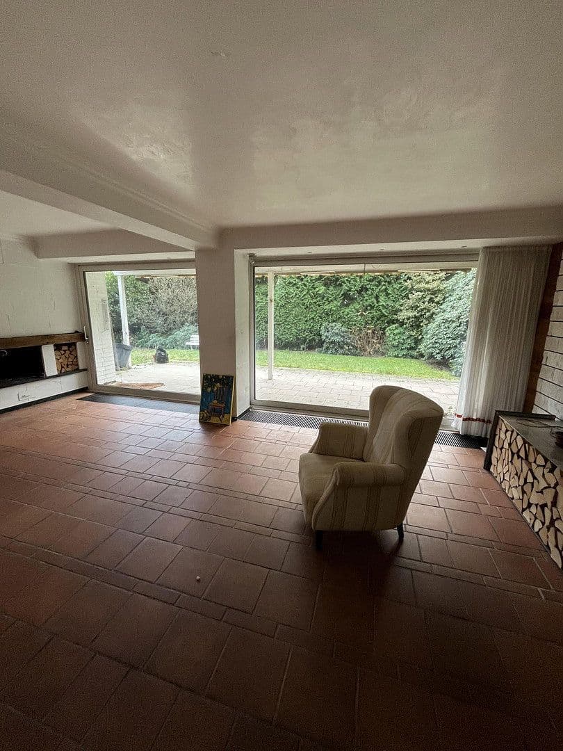 Prodej domu 220 m², pozemek 1.463 m², Königgrätzerstr. 12, Solingen, Severní Porýní-Vestfálsko Prodej domu 220 m², pozemek 1.463 m², Königgrätzerstr. 12, Solingen, Severní Porýní-Vestfálsko