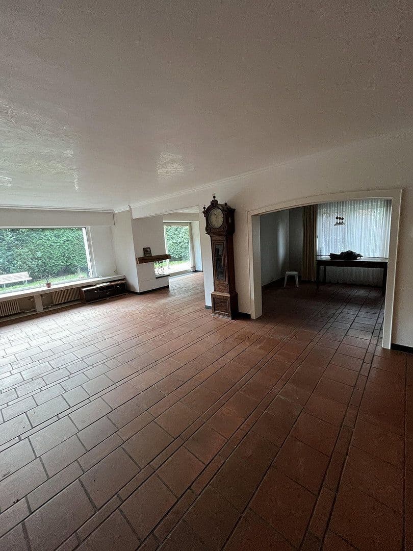 Prodej domu 220 m², pozemek 1.463 m², Königgrätzerstr. 12, Solingen, Severní Porýní-Vestfálsko Prodej domu 220 m², pozemek 1.463 m², Königgrätzerstr. 12, Solingen, Severní Porýní-Vestfálsko