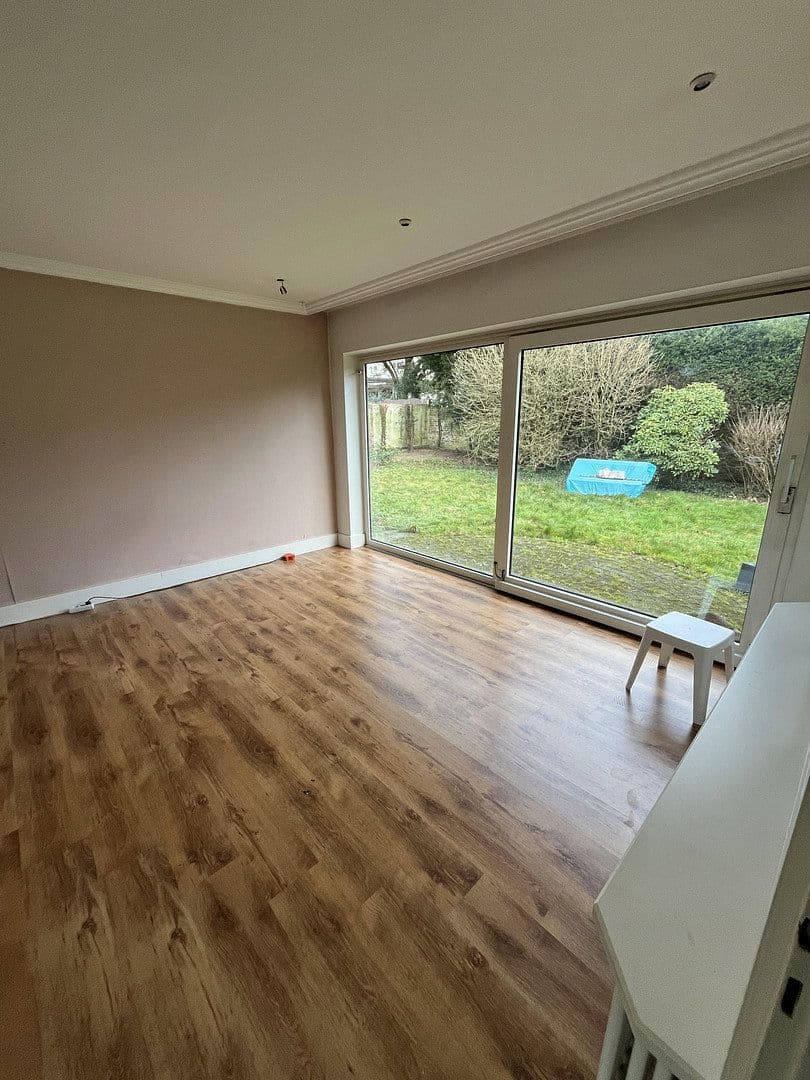 Prodej domu 220 m², pozemek 1.463 m², Königgrätzerstr. 12, Solingen, Severní Porýní-Vestfálsko Prodej domu 220 m², pozemek 1.463 m², Königgrätzerstr. 12, Solingen, Severní Porýní-Vestfálsko