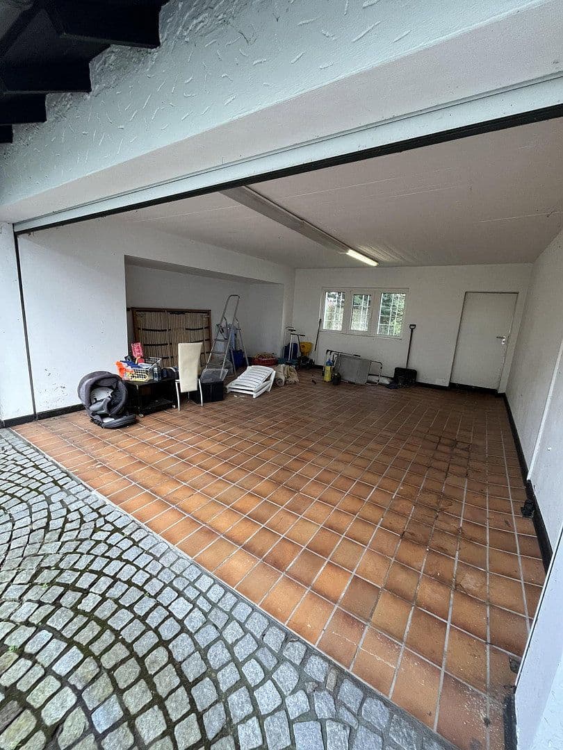 Prodej domu 220 m², pozemek 1.463 m², Königgrätzerstr. 12, Solingen, Severní Porýní-Vestfálsko Prodej domu 220 m², pozemek 1.463 m², Königgrätzerstr. 12, Solingen, Severní Porýní-Vestfálsko