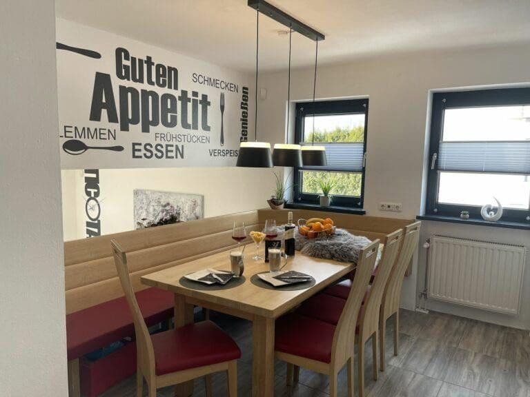Prodej domu 210 m², pozemek 327 m², Winterbergerstr. 44, Freyung, Bavorsko Prodej domu 210 m², pozemek 327 m², Winterbergerstr. 44, Freyung, Bavorsko