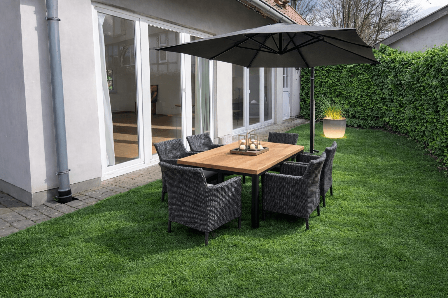 Prodej domu 320 m², pozemek 6.020 m², Bielefeld, Severní Porýní-Vestfálsko Prodej domu 320 m², pozemek 6.020 m², Bielefeld, Severní Porýní-Vestfálsko