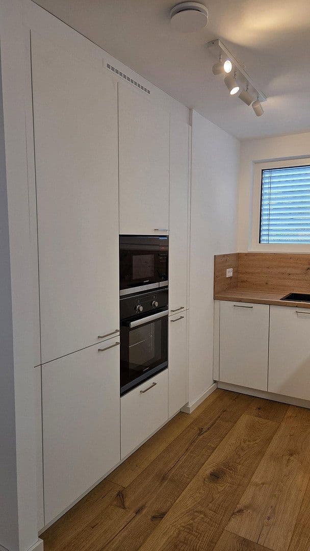 Pronájem bytu 2+1 65 m², Bergisch Gladbach, Severní Porýní-Vestfálsko Pronájem bytu 2+1 65 m², Bergisch Gladbach, Severní Porýní-Vestfálsko