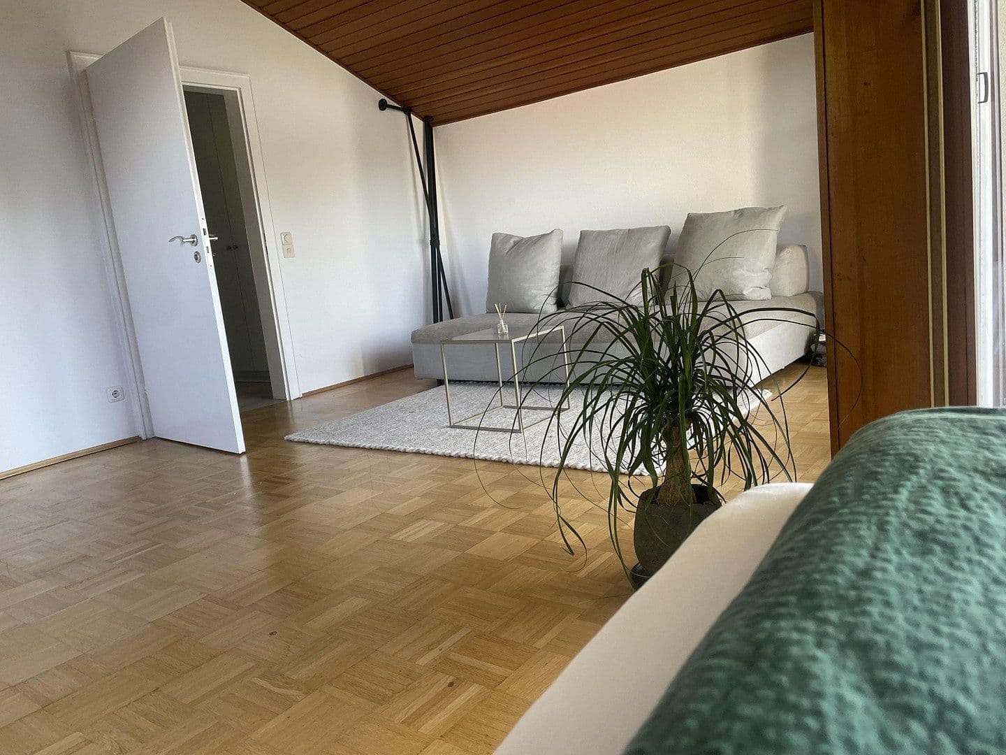 Pronájem bytu 157 m², Richard-Strauss-Straße 1, Pullach im Isartal, Bavorsko Pronájem bytu 157 m², Richard-Strauss-Straße 1, Pullach im Isartal, Bavorsko