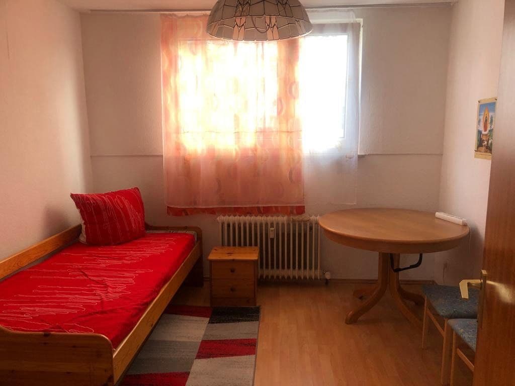 Pronájem bytu 3+1 60 m², Schwarzbach 80, Wuppertal, Severní Porýní-Vestfálsko Pronájem bytu 3+1 60 m², Schwarzbach 80, Wuppertal, Severní Porýní-Vestfálsko